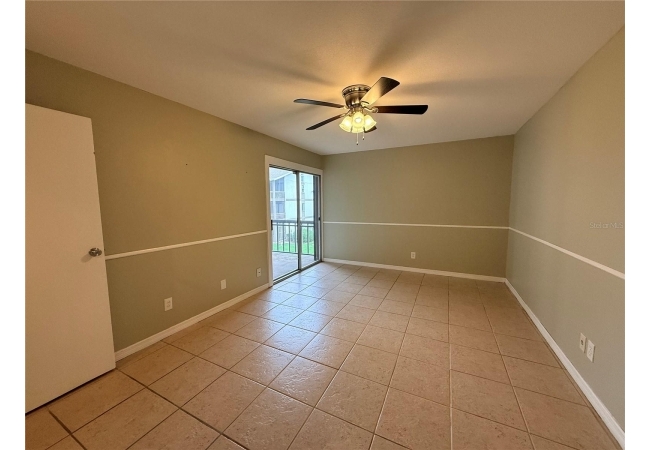6519 W NEWBERRY RD #305 Condo photo 11