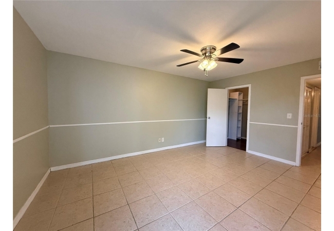 6519 W NEWBERRY RD #305 Condo photo 12