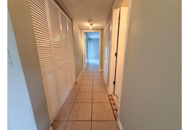 6519 W NEWBERRY RD #305 Condo photo 15