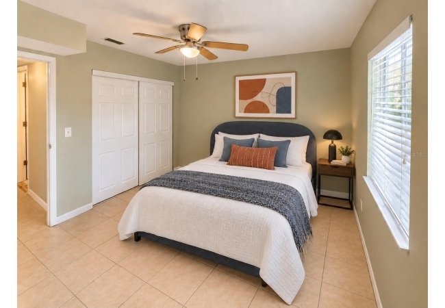 6519 W NEWBERRY RD #305 Condo photo 16