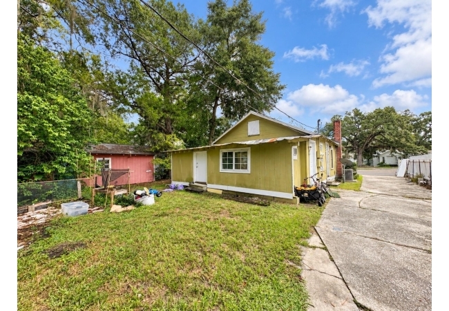 824 SE 1ST AVE House photo 15