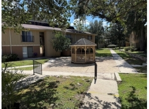 507 NW 39TH RD #102