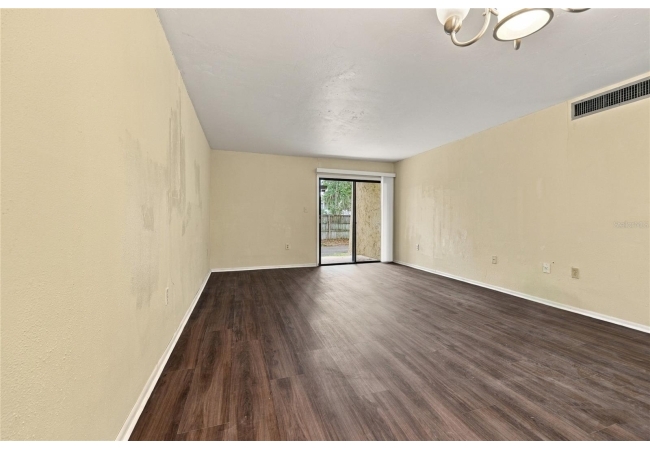 2811 SW ARCHER RD #T167 Condo photo 6