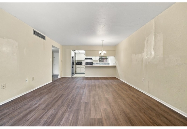 2811 SW ARCHER RD #T167 Condo photo 8