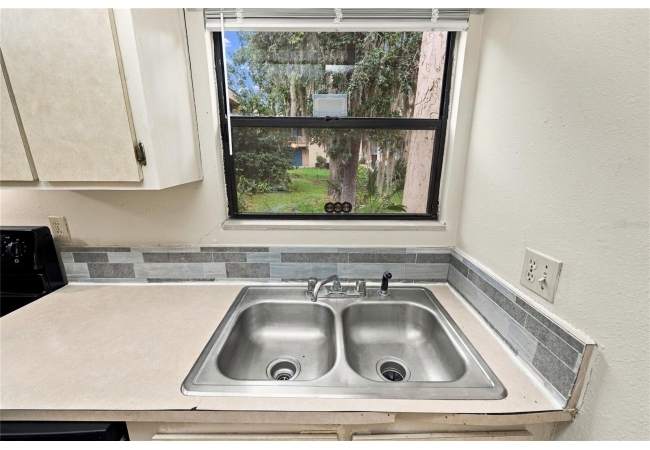 2811 SW ARCHER RD #T167 Condo photo 14