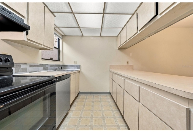 2811 SW ARCHER RD #T167 Condo photo 15