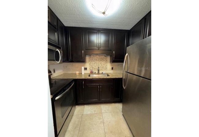 914 SW 8TH AVE #53 Condo photo 4