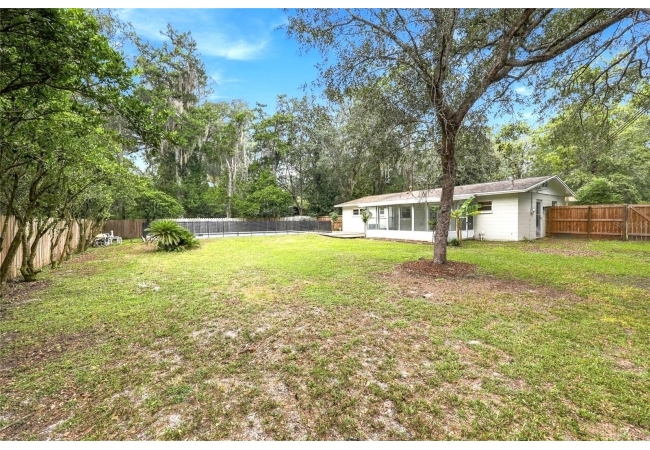 4101 NW 14TH PL House photo 52