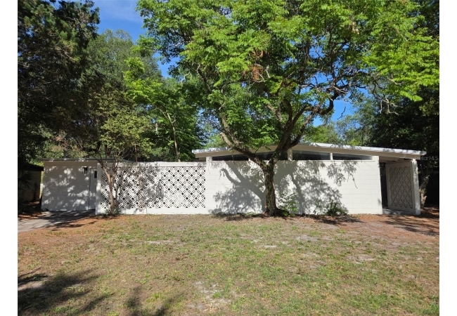 2839 NE 10TH DR House photo 1