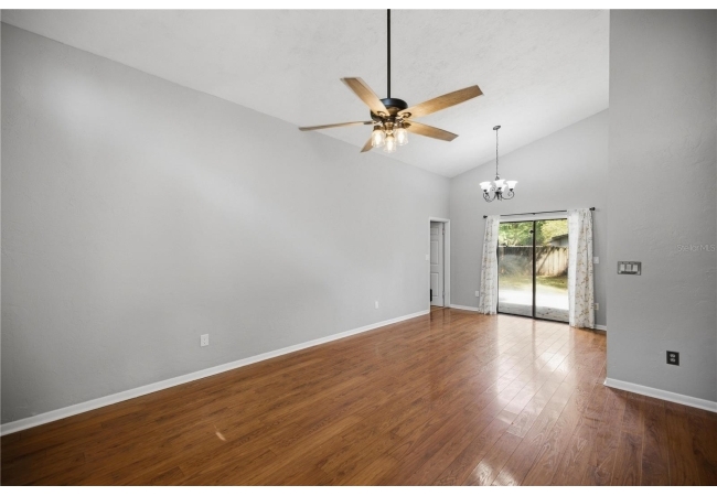 4319 NW 29TH TER House photo 10