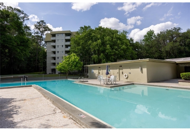 1717 NW 23RD AVE #2E Condo photo 2