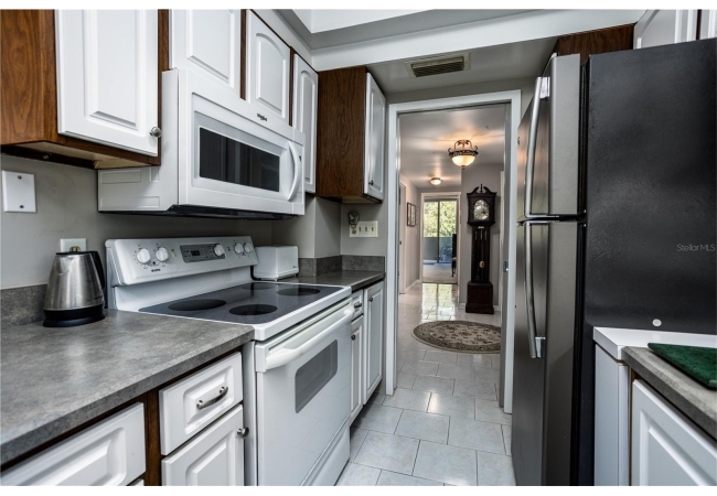 1717 NW 23RD AVE #2E Condo photo 11
