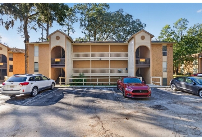 1810 NW 23RD BLVD #173 Condo photo 1