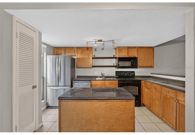 1810 NW 23RD BLVD #173 Condo photo 6
