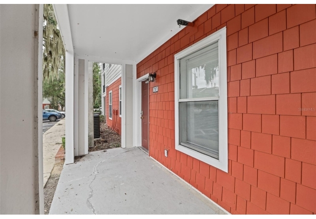 2360 SW ARCHER RD #707 Condo photo 1