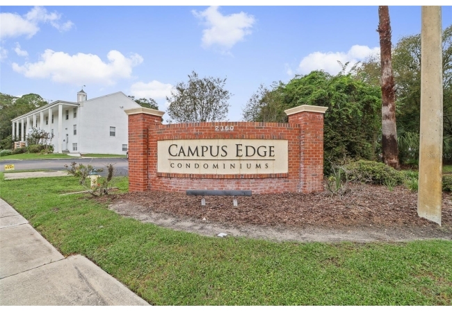 2360 SW ARCHER RD #707 Condo photo 3
