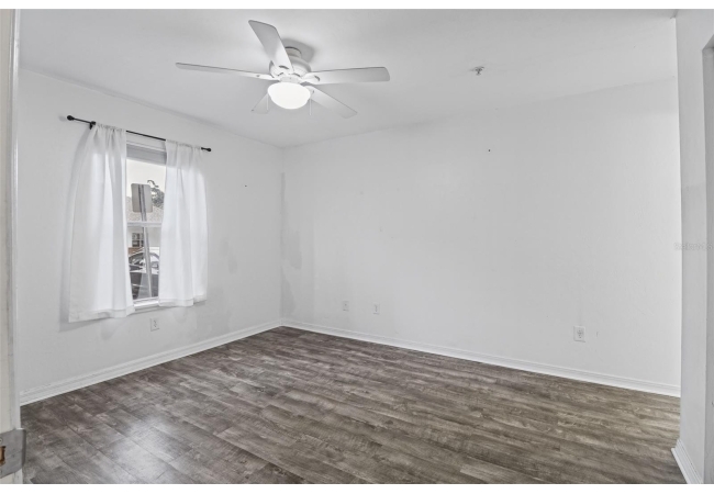 2360 SW ARCHER RD #707 Condo photo 19