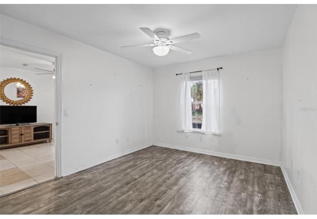 2360 SW ARCHER RD #707 Condo photo 21