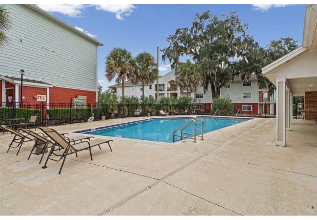 2360 SW ARCHER RD #707 Condo photo 23