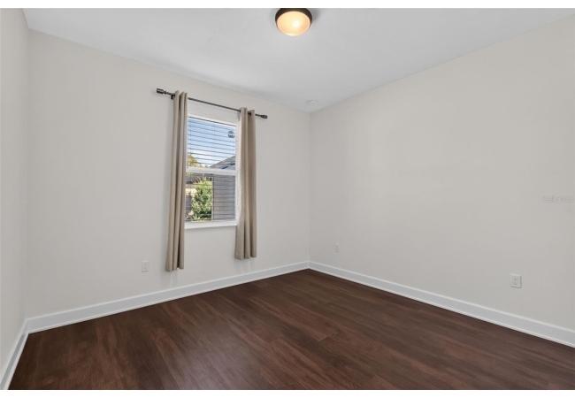 565 SW 145TH DR House photo 39