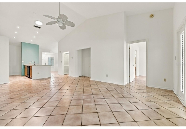 916 NW 124TH DR Condo photo 5