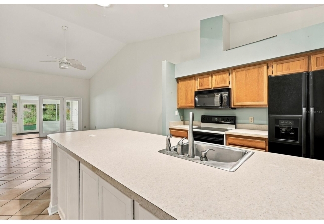 916 NW 124TH DR Condo photo 10