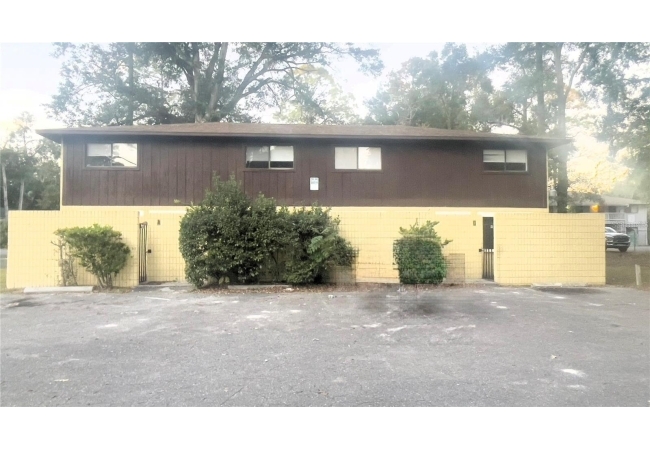 707 SW 68TH TER #A-D House photo 1