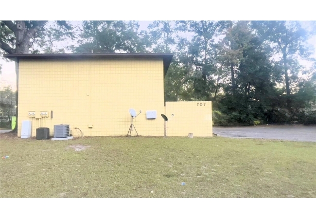 707 SW 68TH TER #A-D House photo 57