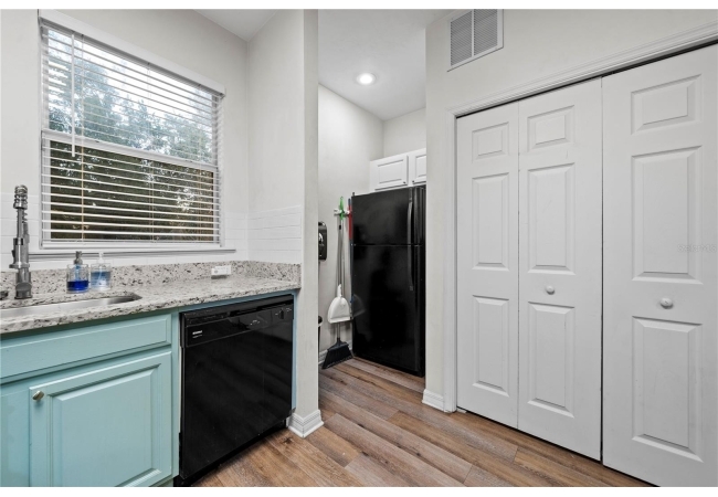 6519 W NEWBERRY RD #A7 Condo photo 12