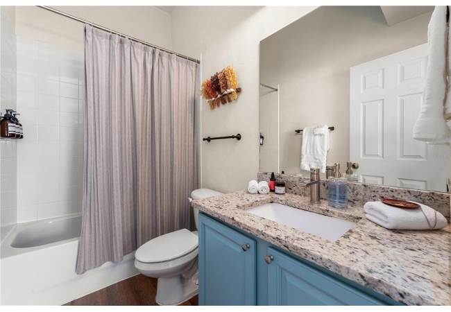 6519 W NEWBERRY RD #A7 Condo photo 29