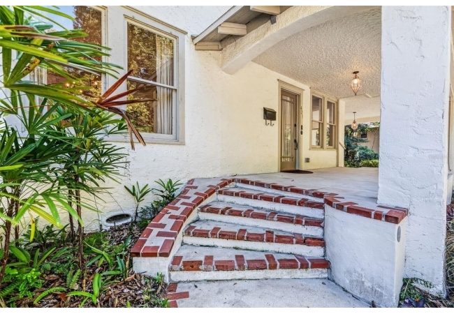 421 NE BOULEVARD House photo 4