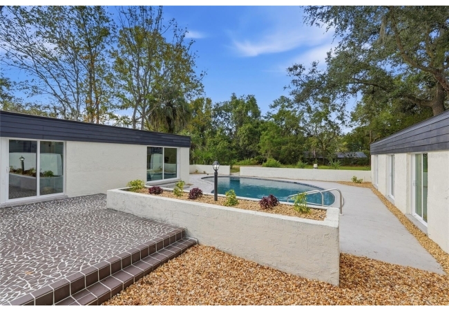 8802 NW 6TH PL House photo 33