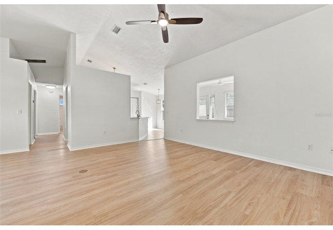 1055 NW 89TH DR House photo 6