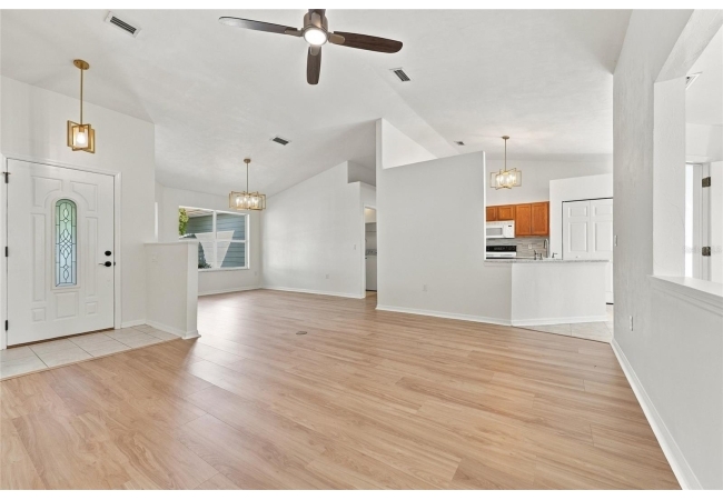 1055 NW 89TH DR House photo 10
