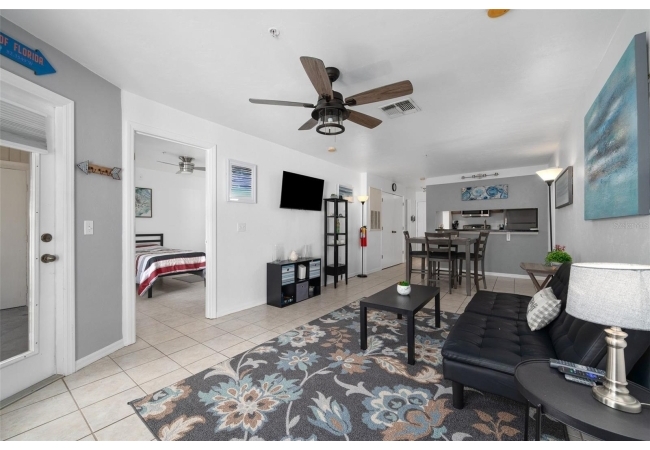 4000 SW 23RD ST #6-303 Condo photo 3