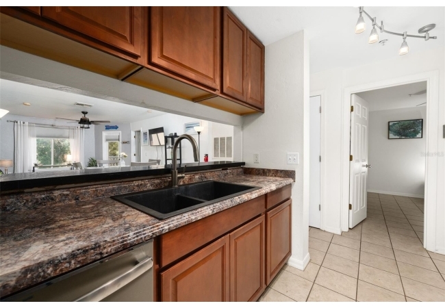 4000 SW 23RD ST #6-303 Condo photo 6