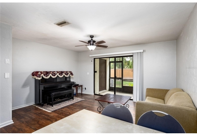 2635 SW 35TH PL #902 Condo photo 14