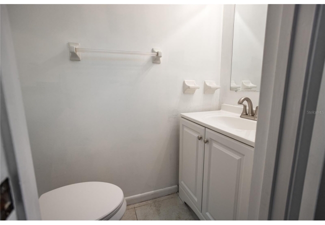 2635 SW 35TH PL #902 Condo photo 16