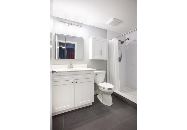 2515 SW 35TH PL #116 Condo photo 21