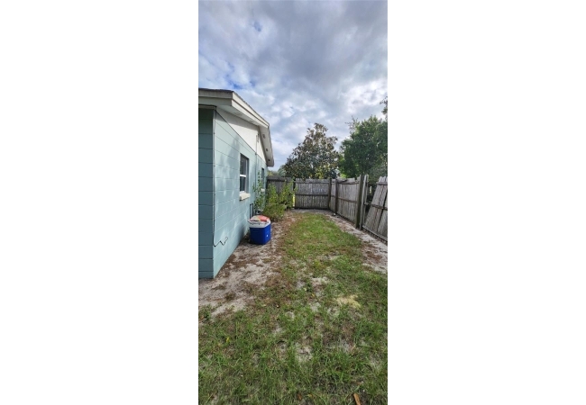 1528 SE 12TH PL House photo 17