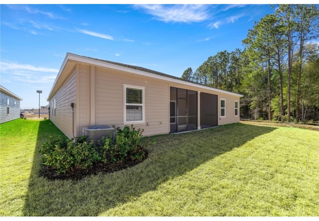 14037 NW CONVERGENCE BLVD House photo 3