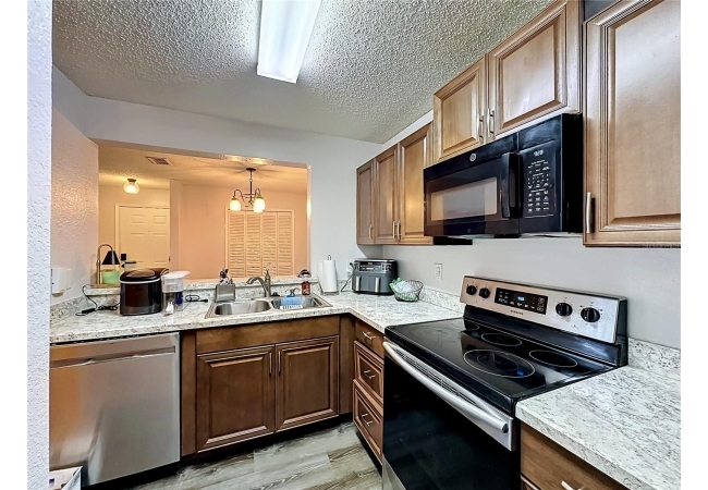 3705 SW 27TH ST #922 Condo photo 10