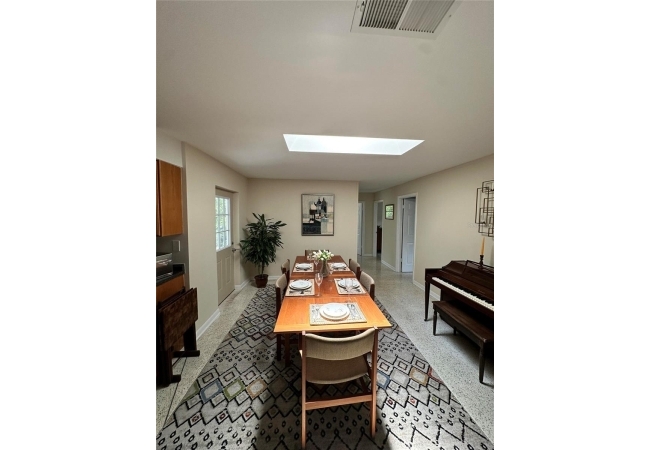 1000 NW 39TH DR House photo 3