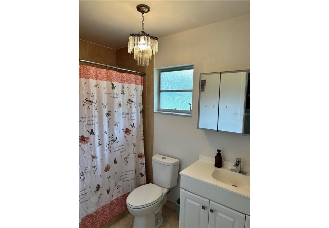 1000 NW 39TH DR House photo 6