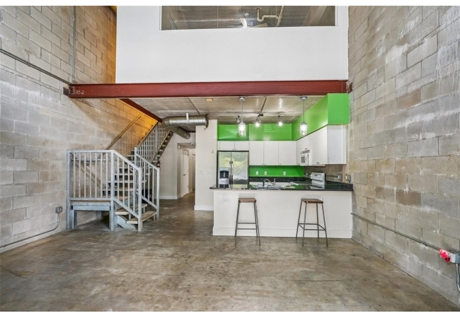 2515 SW 35TH PL #103 Condo photo 6