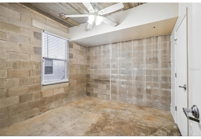 2515 SW 35TH PL #103 Condo photo 12