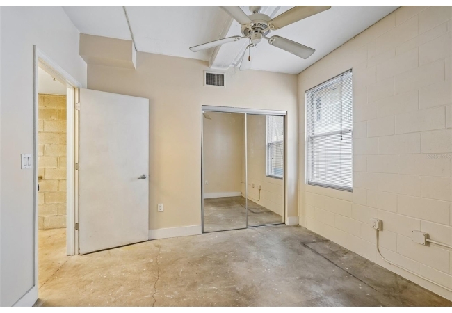 2515 SW 35TH PL #103 Condo photo 21