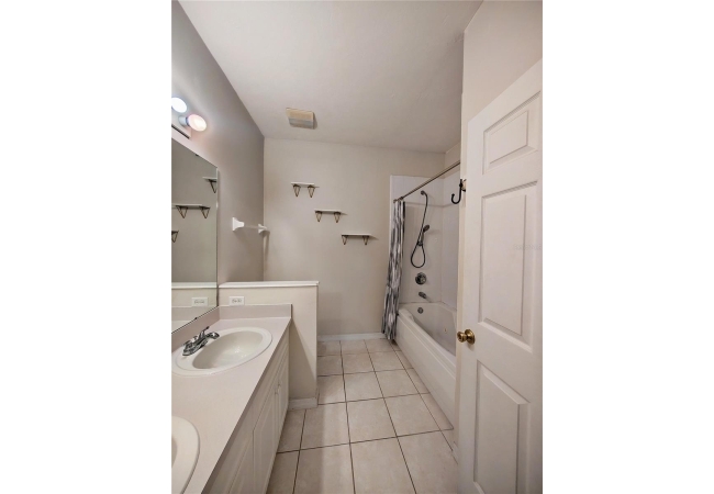 4807 NW 78 RD House photo 18