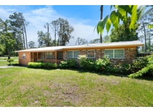2214 NE 17TH TER