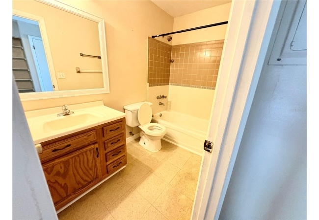 7011 SW 17TH PL Condo photo 15